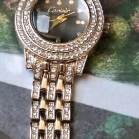 Women's wristwatch like new, decorated with stones