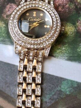 Women's wristwatch like new, decorated with stones