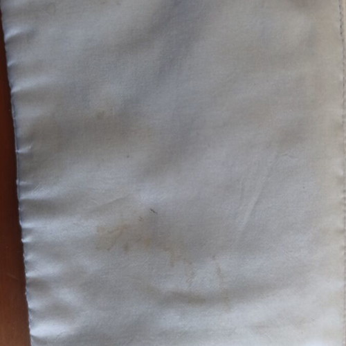 Fabric wallet used with embroidery and zipper in gray and pink