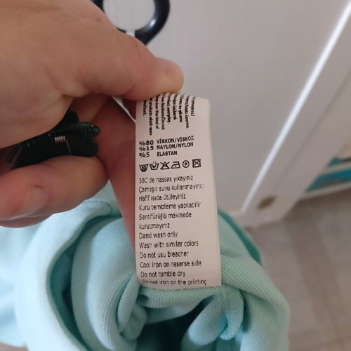 Dilv women's skirt Small like new, turquoise