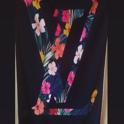 Beach towel like new, stylish, size 70x1.50