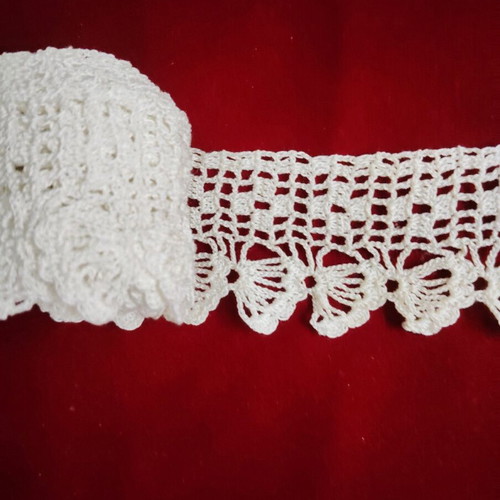Crocheted lace handmade new 0.4x1.80