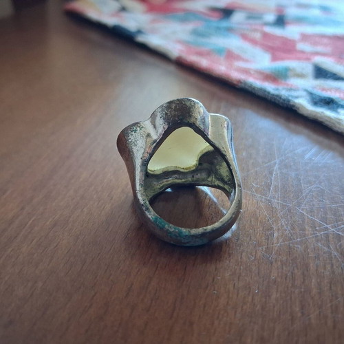 Vintage ring with mother of pearl silver plated used