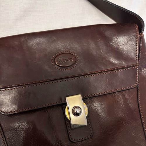 Condor leather bag brown like new with gold clasp