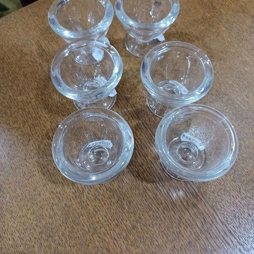 Glass egg cups set of 6 like new
