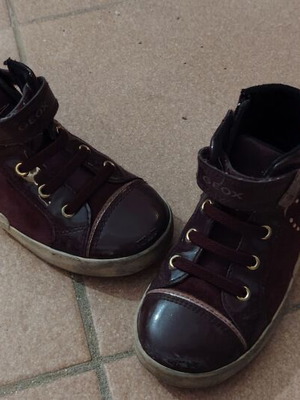 Geox girls' boots size 25, burgundy