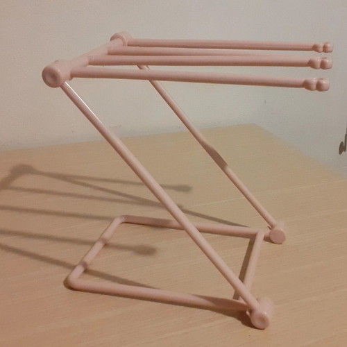 Jewelry stand like new, foldable for necklaces and accessories