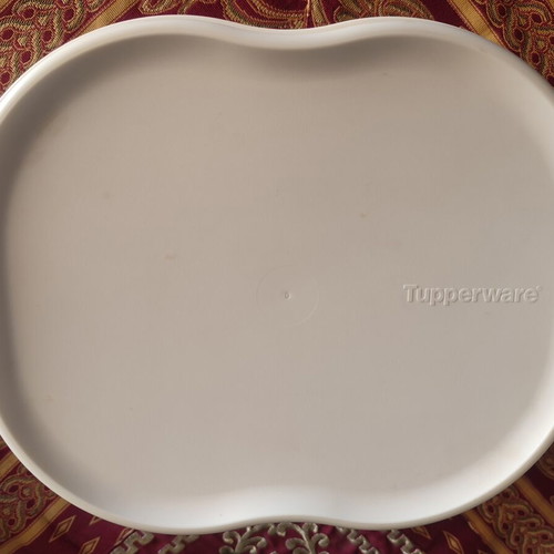 Tupperware bread box used, dimensions 25x21x13 cm