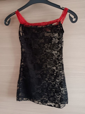 Lace Top like new, black and red