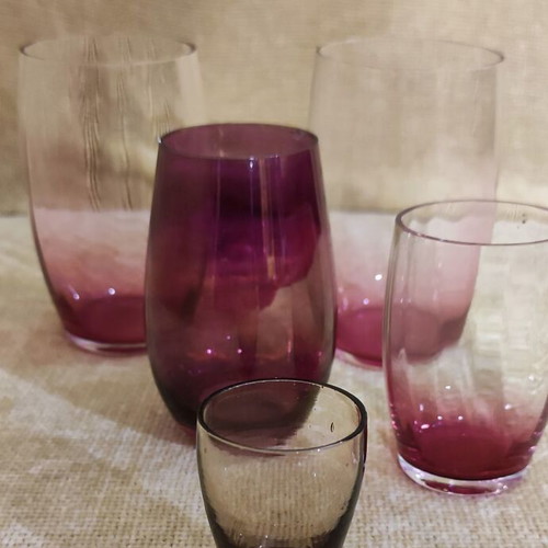 Purple glasses in various sizes, 1960s vintage, like new, set of 5