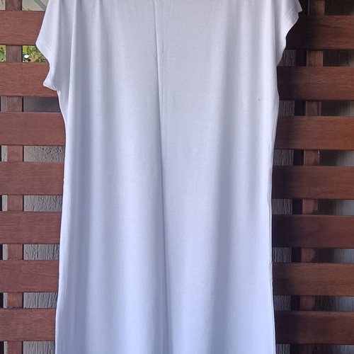 White blouse nightgown "Everyday is a Gift" with floral designs, like new