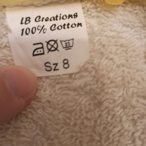 Children's bathrobe with hood and belt like new, size 8