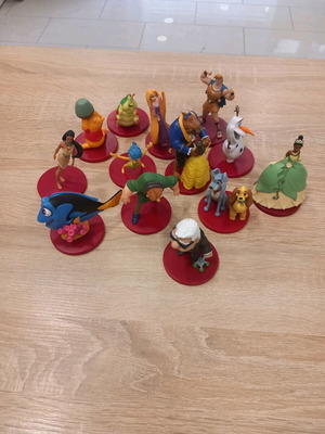 Deagostini figures used, pack of 13 pieces