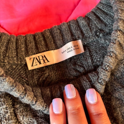 Wool gray Zara blouse size Small like new with short sleeves