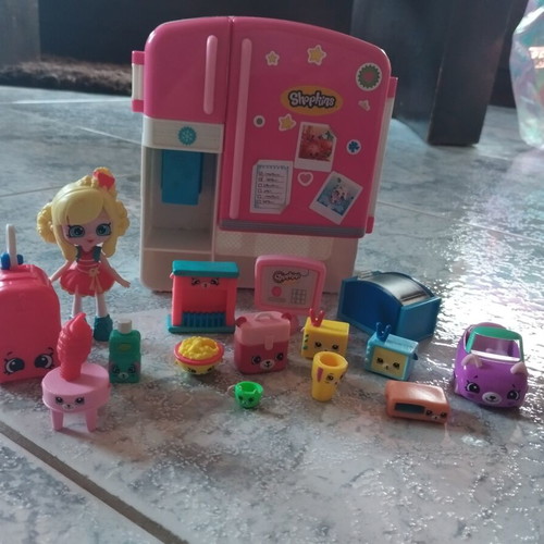 Shopkins So Cool Fridge playset with Shoppie doll and miniatures