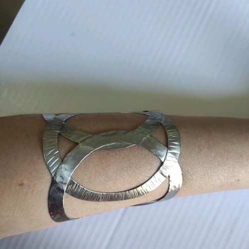 Bracelet handmade like new
