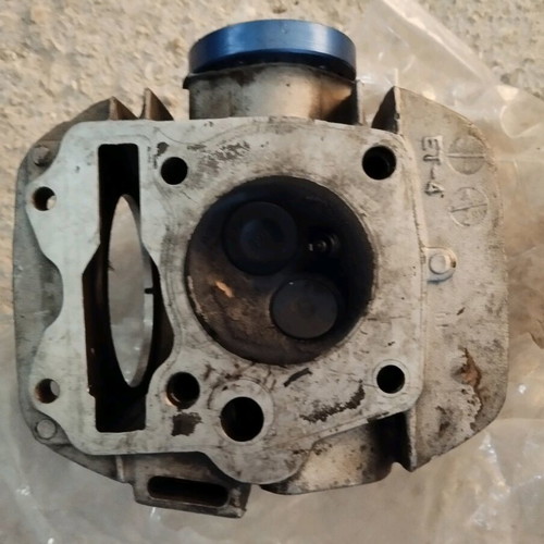 Innova Genuine Cylinder Head used, valves only