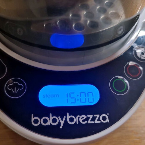 Babybrezza steamer used with accessories