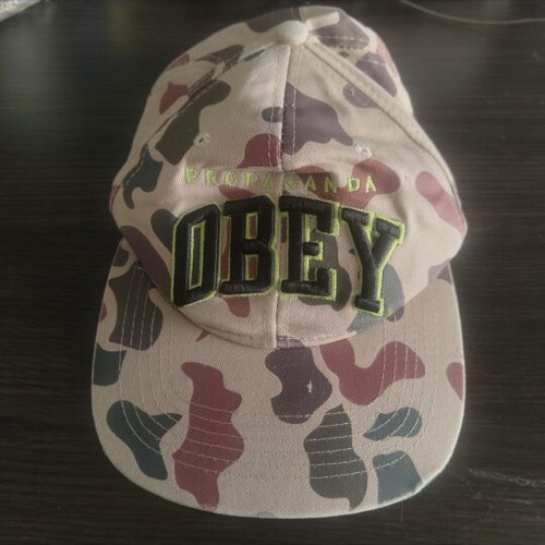 Obey Hat Snapback like new, multicolor