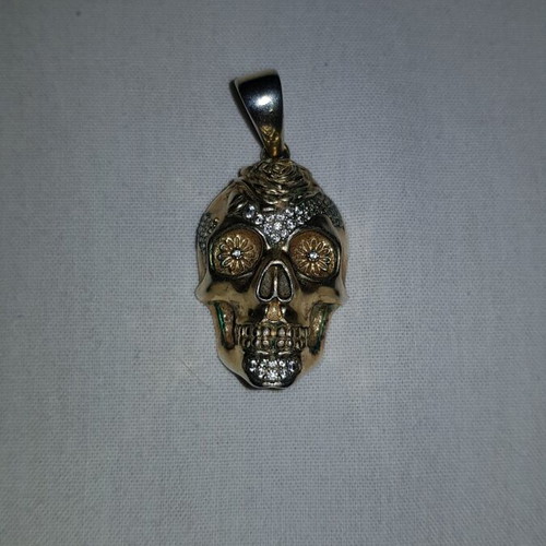 Aporro pendant gold plated with zircon diamonds used