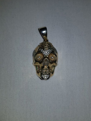 Aporro pendant gold plated with zircon diamonds used
