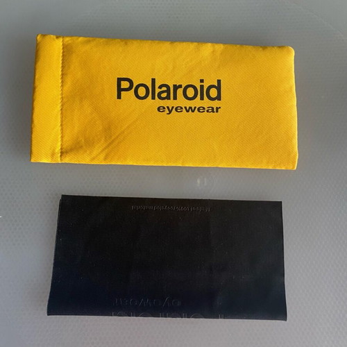 Polaroid glasses case like new with cleaning cloth