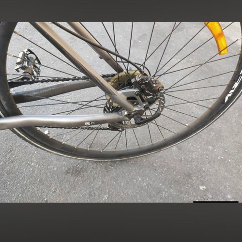 Passati city bike like new with disc brakes and suspension