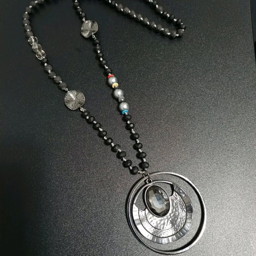 Long necklace like new