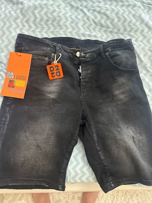 Dsquared2 shorts new, black, size M