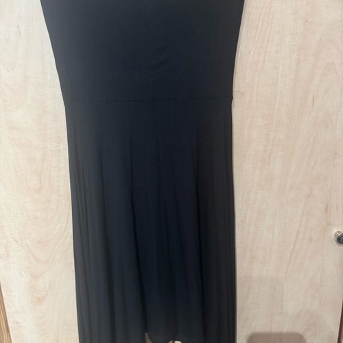 Women's skirt like new, black, sizes M and L