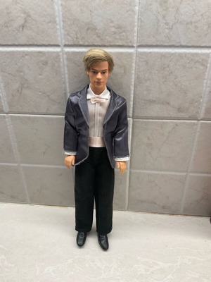 Ken Groom Barbie in good condition
