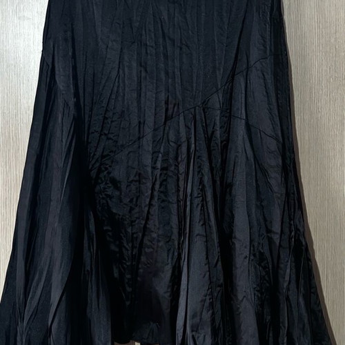 Satin black skirt large used