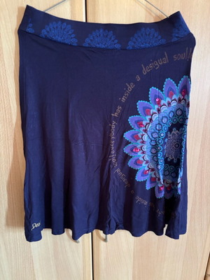 Φούστα desigual no M