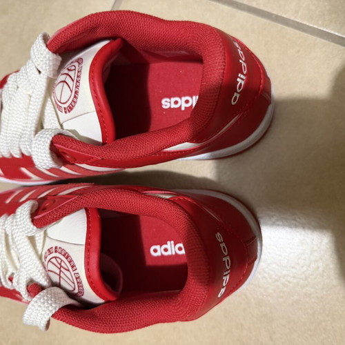 Adidas children's leather sneakers size 37 1/3 new, red and white