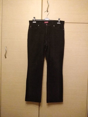 Sarah Lawrence women's slim black corduroy pants used
