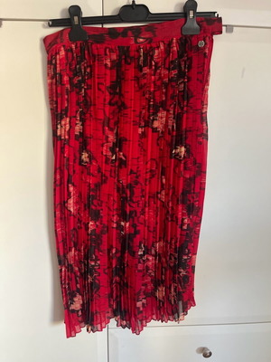 Garcia Jeans pleated midi skirt red like new, size M