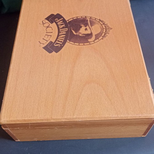 Jack Daniel's Society wooden collectible box vintage 90s, like new