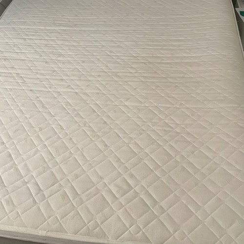 Bed mattress like new dimensions 200x170x17