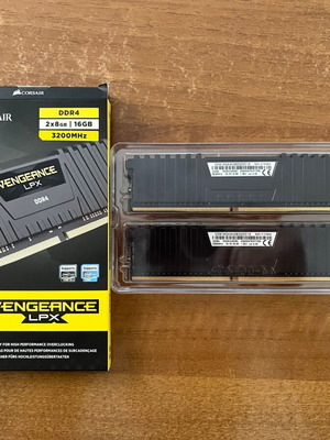 Corsair Vengeance LPX DDR4 16GB (2x8GB) 3200MHz RAM CMK16GX4M2B3200C16