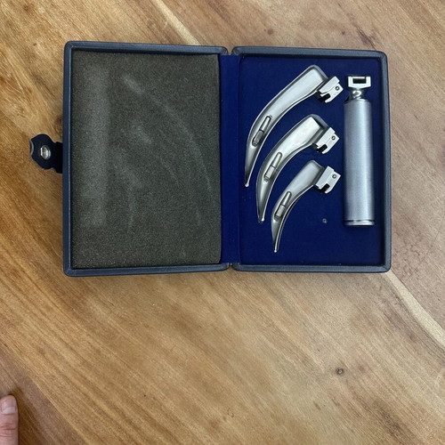 Sobytеk laryngoscope set with 3 Macintosh blades used