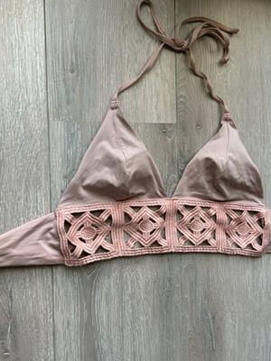 Women's swimwear top pink patterned like new