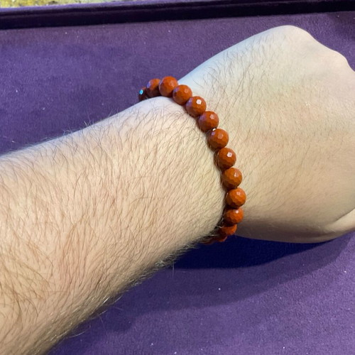 Bracelet with authentic red jasper elastic