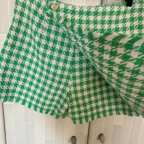 Amuse skirt-style shorts like new, white and green