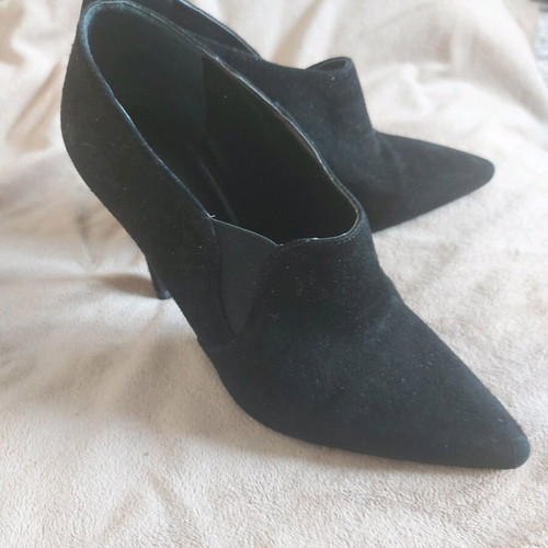 Nine West suede ankle boots 12cm heel size 6 1/2 like new, black
