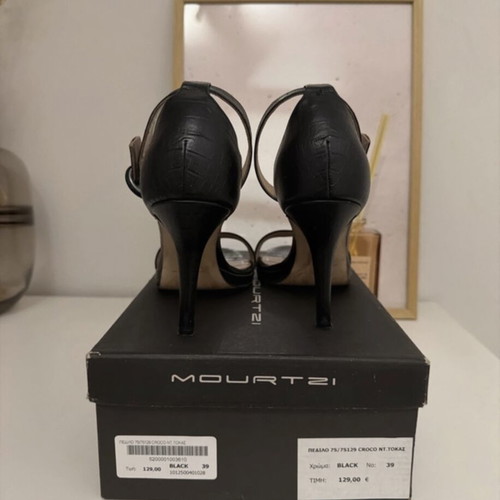 Mourtzi sandals size 39, black
