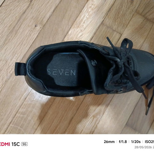 Seven women's shoes like new, size 38, black