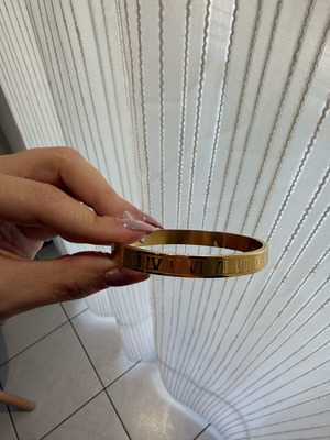 Vintage stainless steel gold bracelet like new