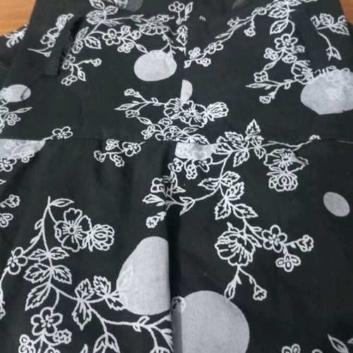 Women's skirt like new, size S, black and gray
