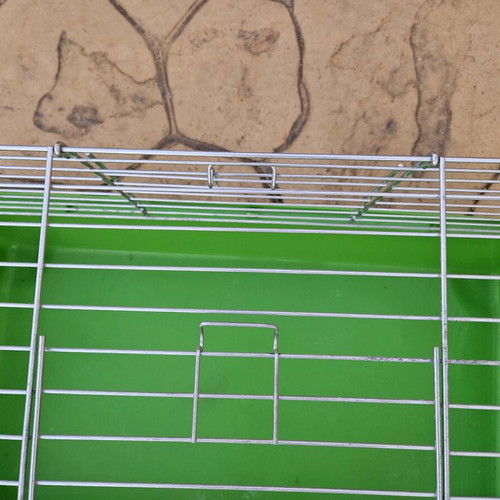 Rabbit cage like new