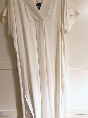 H&M white caftan